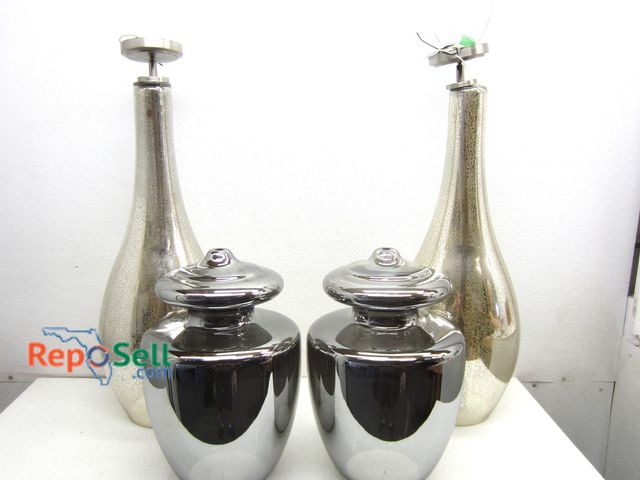 Lot 31-5403 - (2) Large Pendulum Lights