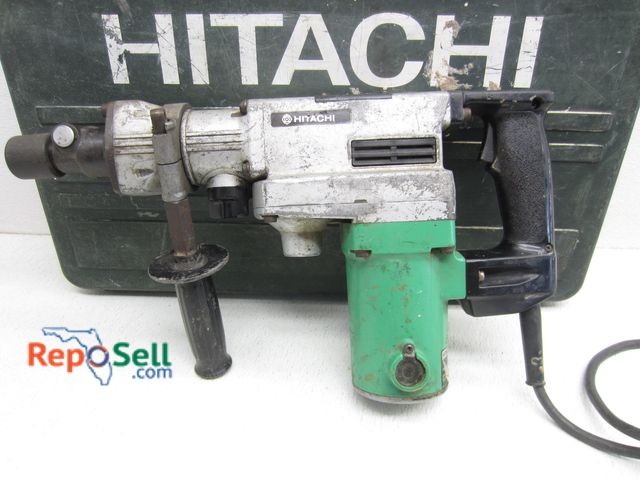 Lot 31-6193 - Hitatchi 1 1/2" Rotary Hammer Drill #DH38YE With Case - Power On