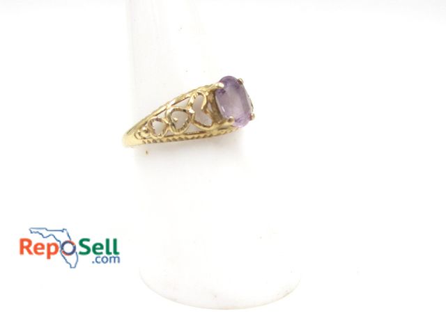 Lot 31-6001 - 10K Yellow Gold Amethyst Heart Design Ring Size 6.5 - 1.63gt