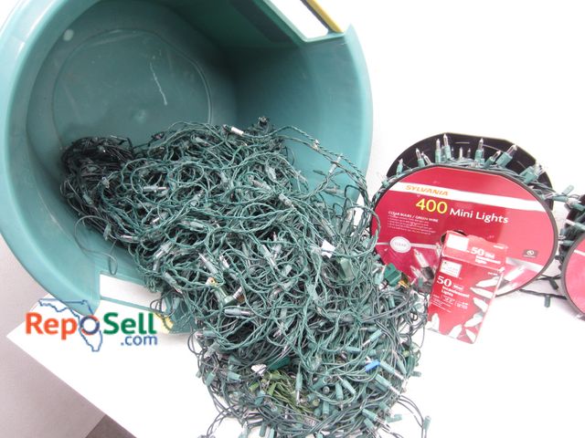 Lot 31-1137 - Christmas Lights - Some New