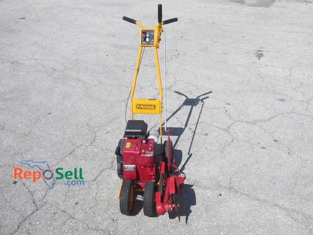 Lot 31-6510 - McLane Gas Powered Walk Behind Lawn Edger, Has Compression