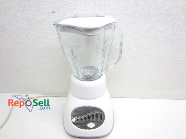 Lot 31-4173 - Oster 16 Speed 5 Cup Blender - Power On