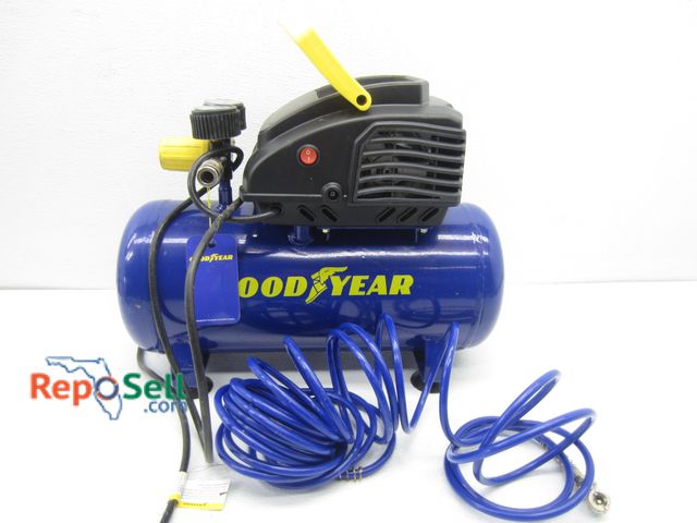 Lot 31-9100 - Good Year 3Gal Air Compressor - Powers On/Builds Pressure