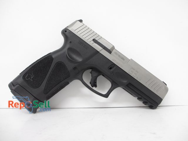 Lot 31-7158 - Taurus G3 9mm Pistol with (2) Mags, 4" Barrel, Box - Consignor states never fired - Serial AEC1820xx