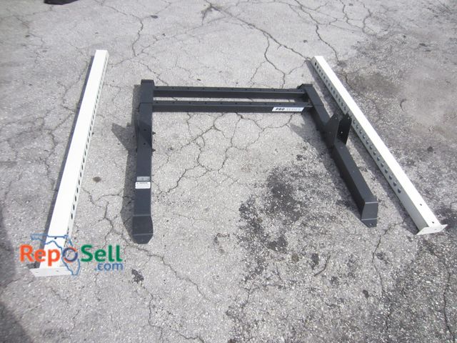 Lot 31-6299 - Free Standing Fitness Gear Squat Rack Pro Series #PROSR-600 With Hardware
