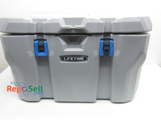 Lot 31-9165 - Lifetime Cooler 26x18x17", Both Plastic Locks Are Broken