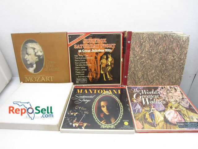 Lot 31-1042 - Approx (21) Vintage Vinyl Box Sets: Mozart, Glenn Miller, Serenades etc