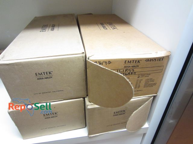 Lot 31-8309 - (4) Emtek Door Handles