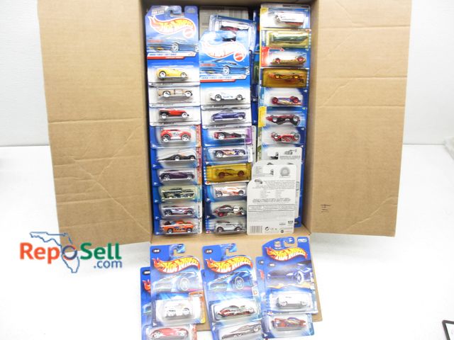 Lot 31-4128 - (125) Hot Wheels Cars; Large Variety; All Mint on Card