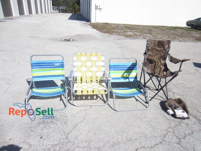 Lot 31-5042 - (4) Beach Chairs
