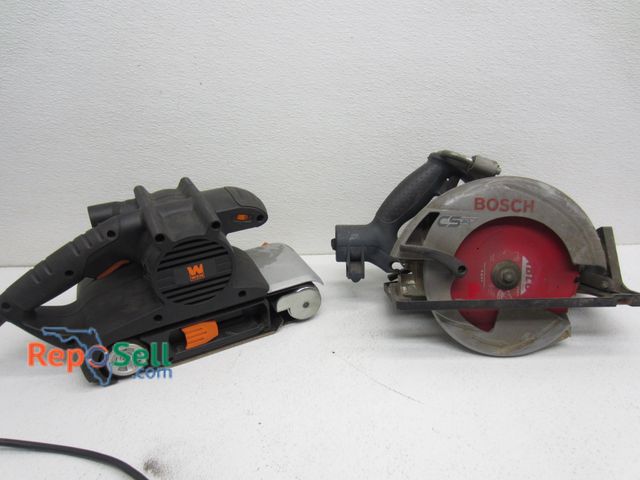 Lot 31-6067 - Wen Belt Sander (powers on) and Bosch Circular Saw (needs power cord)