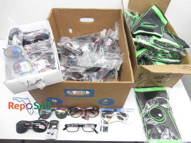 Lot 31-6145 - (50) New Pairs Foster Grant Readers And Kohls Sunglasses And (30) New Large Knee Braces With Velcro ...