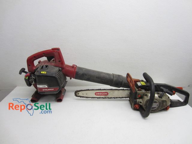Lot 31-1089 - Murray Gas Blower has compression and Echo Chainsaw has compression/ran when tested