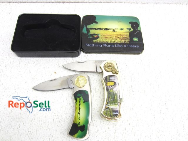 Lot 31-6346 - (2) John Deere Knives - (1) With Case
