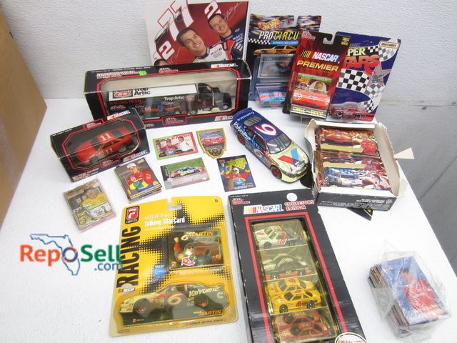 Lot 31-6292 - Lot of Vintage Nascar: Collectible Cars, Pins, Driver Cards, etc.