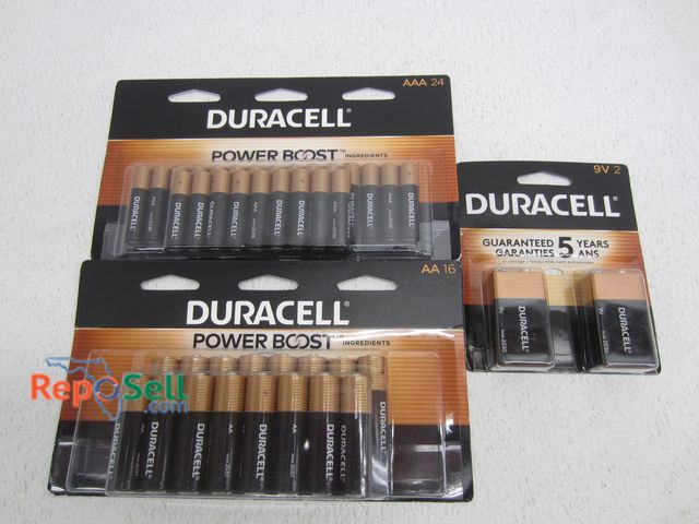 Lot 31-2203 - Duracell Batteries: (2) 9V, (16) AA, (24) AAA - All 2021 Mfg Date