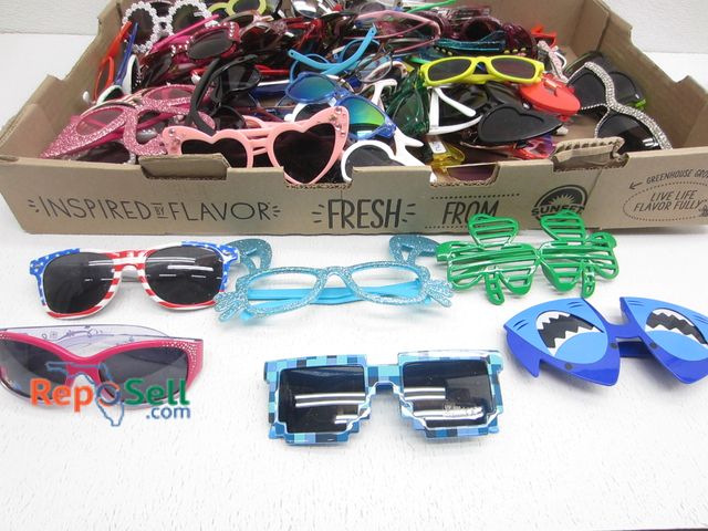 Lot 31-3040 - Lot of Party Sunglasses (preowned): Adults &amp; Children