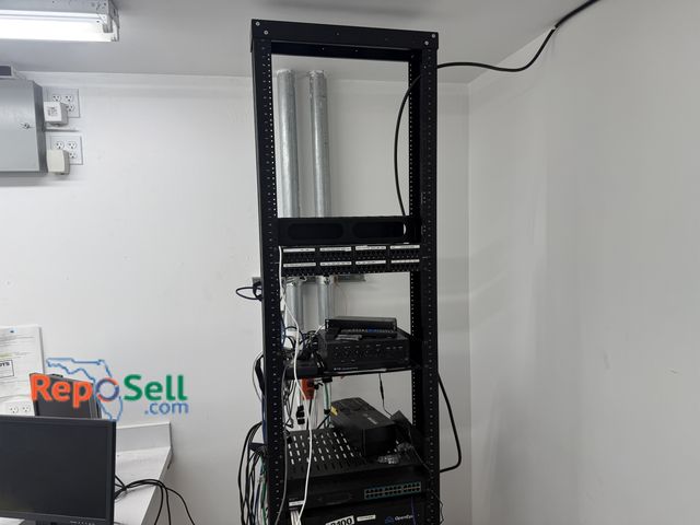 Lot 31-3117 - Server Rack with APC and  &amp; TOA Amplifier #BG2120