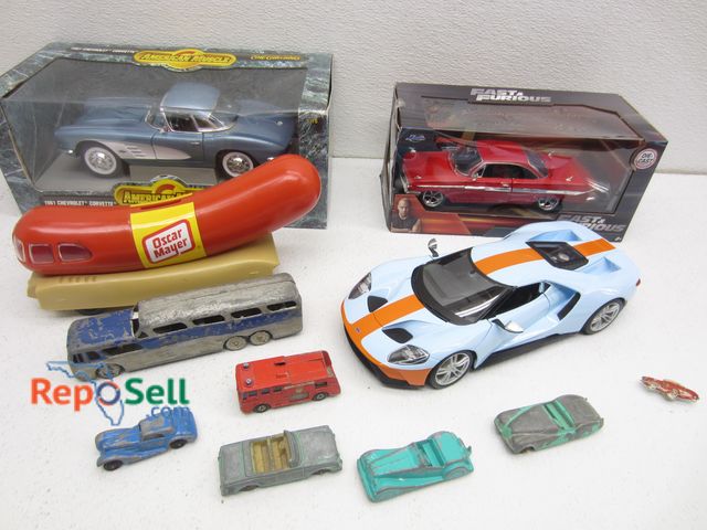 Lot 31-1070 - Lot Of Collectable Toy Cars: (2) With Original Box, Tootsie, Lesnie, Oscar Mayer Bank etc