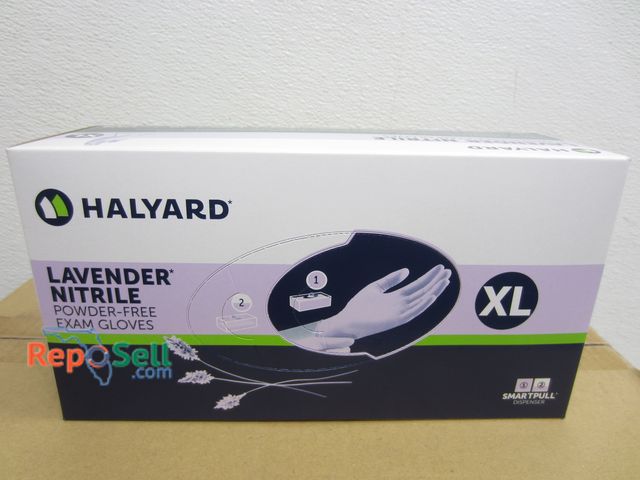 Lot 31-6041 - (2300) Halyard Nitrile Exam Gloves XL #52820