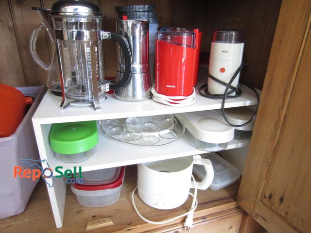 Lot 31-9166 - Kitchen appliances and accessories, including a stainless steel French press, stovetop espresso make...
