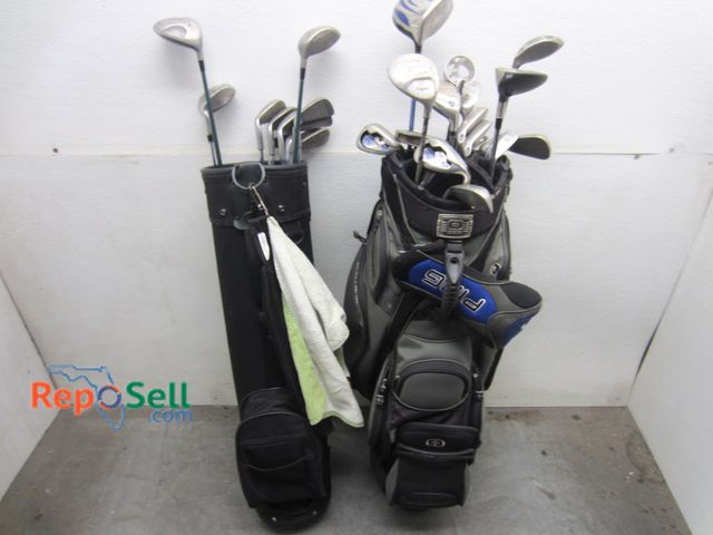 Lot 31-5226 - (2) Golf Club Bags With (29) Clubs: Ping, Callaway, Wilson etc