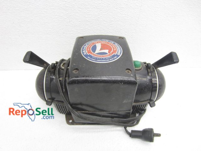Lot 31-6114 - Lionel Type ZW Transformer
