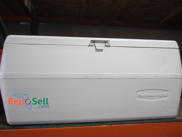 Lot 31-1278 - XL 150 QT Rubbermaid Cooler #2B8J