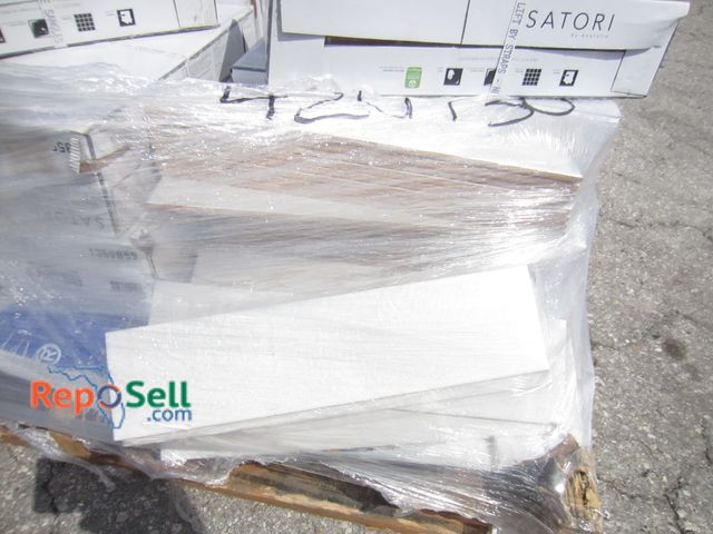 Lot 31-9299 - (440+) Satori brilliant white wall tiles, 4 in. by 16 in., 20 boxes, 189 sq. ft.