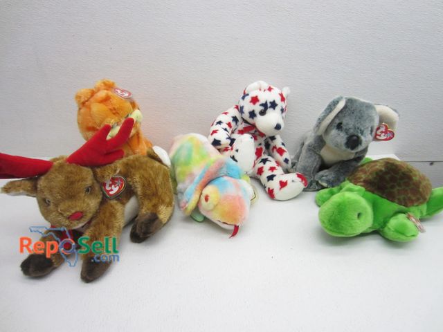 Lot 31-6279 - (6) Large Beanie Babies with Tags