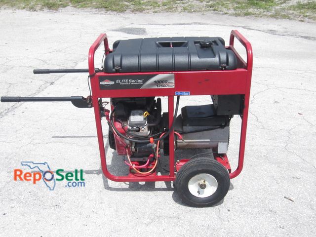 Lot 31-9021 - Briggs &amp; Stratton 10,000 (12,500 Starting Watt) 18HP V-Twin Whole House Gas Generator, Vanguard ...