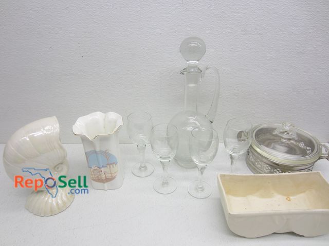 Lot 31-8333 - Lot of Glassware: Candy Dishes, Wine Glasses, Decanter, etc.