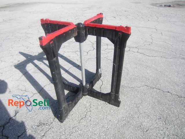 Lot 31-7051 - Plastic Foldable Work Top