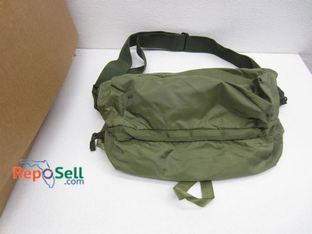 Lot 31-7542 - (30) US Army Medical Instrument/Supply Bags