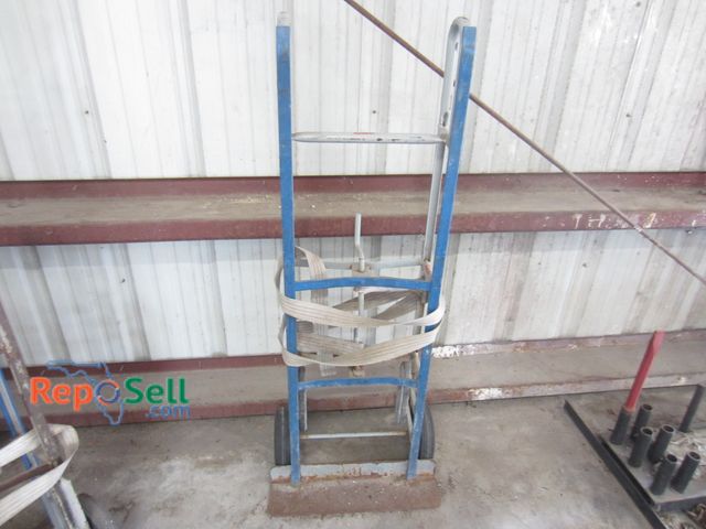Lot 31-1057 - Furniture/Appliance Dolly with straps, 58 in H