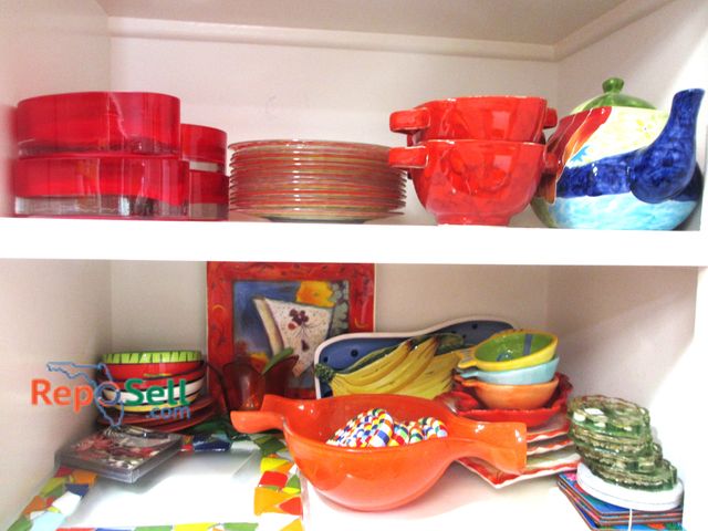 Lot 31-1334 - Kitchenware (Contents of 2 Shelves): Dessert Plates, Tea Pot, Glass Candy Dishes, Bowls, etc.