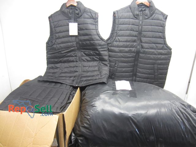 Lot 31-6234 - Approx (115) New Jackson Hole Puffer Jackets Size L, XL And XXL - With Tags