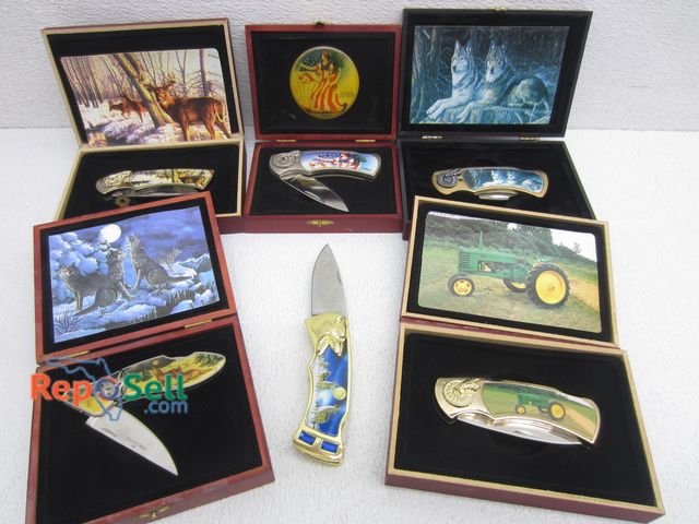 Lot 31-2259 - (6) Pocket Knives - 1 w/o Case: Deer, Wolves, etc.