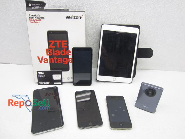 Lot 31-8598 - Electronics Lot: Mini Ipad - Powers On/Has Water Damage, (2) iPhones (1) Blade Vantage 2 Phone  (1) ...