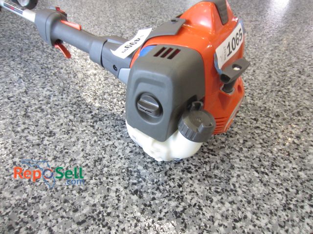 Lot 31-1065 - New Husqvarna edger 525 ECS