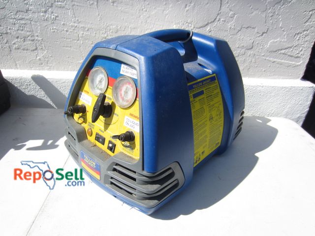 Lot 31-2073 - Yellow Jacket Model 95760 Refrigerant Recovery