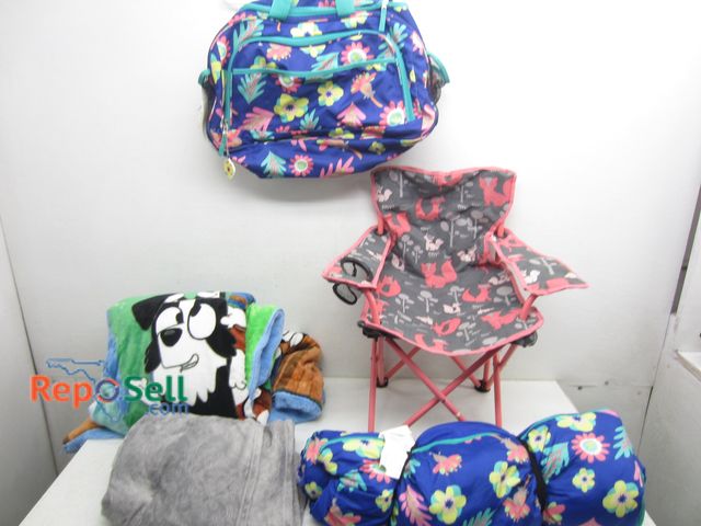 Lot 31-8168 - Kids Travel Acces: Foldable Chair, Sleeping Bag, Blankets etc