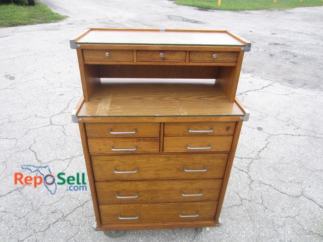 Lot 31-4494 - Falconer 7-Drawer Roller Cabinet 28.5 "x45"Tx19"D