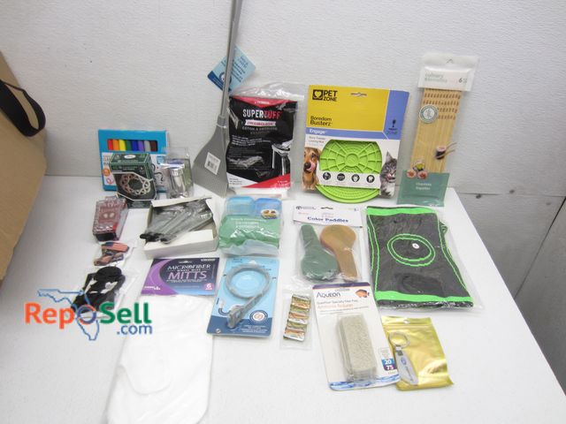 Lot 31-7456 - Estate Lot: Knee Braces, Key Chains, Snack Containers, Tampers etc - Most Appear New