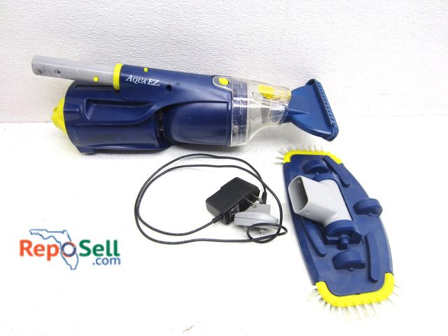 Lot 31-5329 - Aqua EZ Rechargeable Pool Vacuum With Changeable Head - Power On