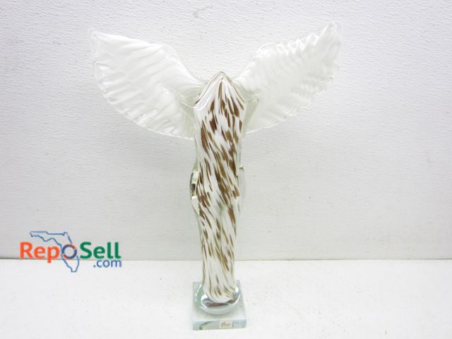 Lot 31-3413 - Glass Gca Angel Statue 17"H
