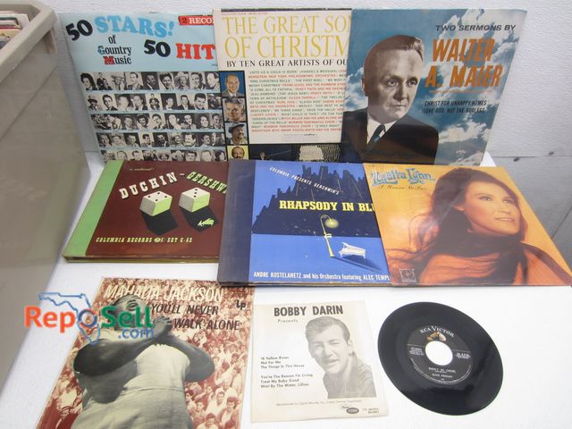 Lot 31-2046 - Tote Full of Vintage Vinyl Records &amp; Albums: Elvis, Loretta Lynn, Gershwin, etc.