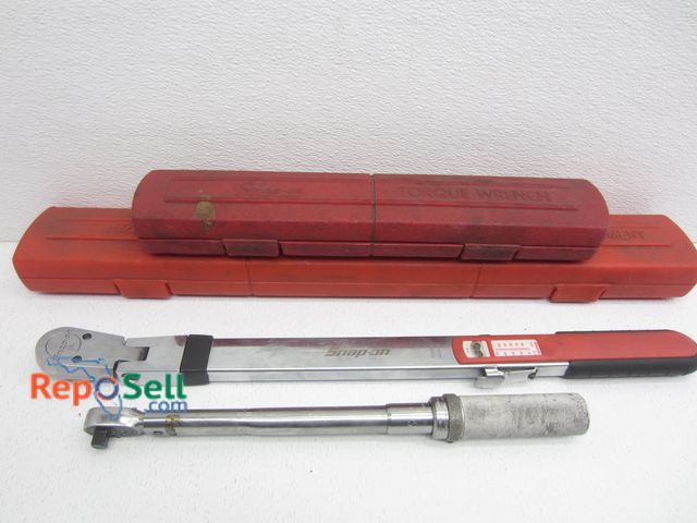 Lot 31-9148 - (2) Snap-On Torque Wrenches
