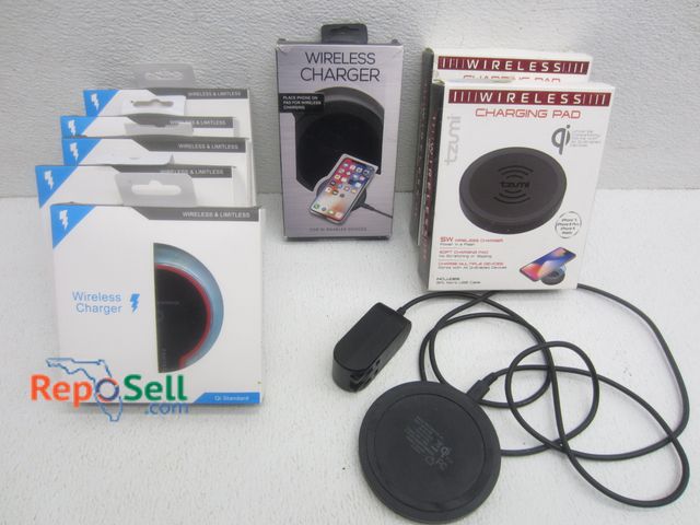 Lot 31-6497 - (9) Wireless Chargers (8 - Still Appear New In Box)