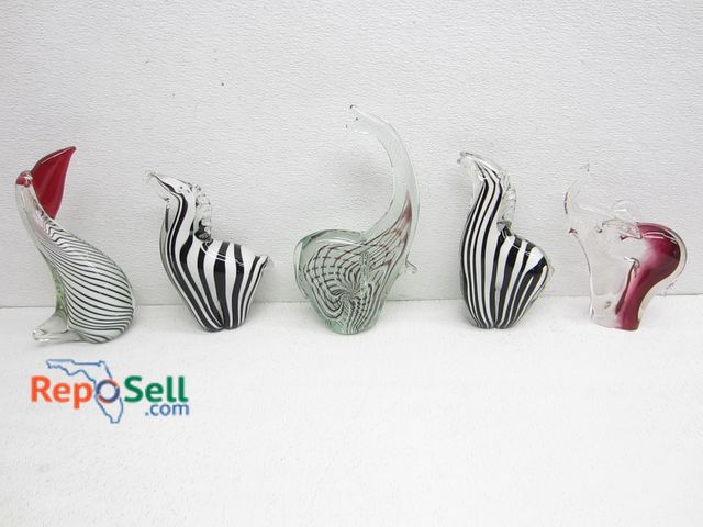 Lot 31-2281 - (5) Glass Animal Sculptures; Zebra, Elephant, Giraffe, Etc